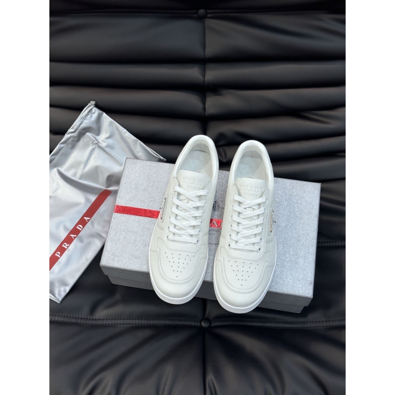 Pra*a casual shoes